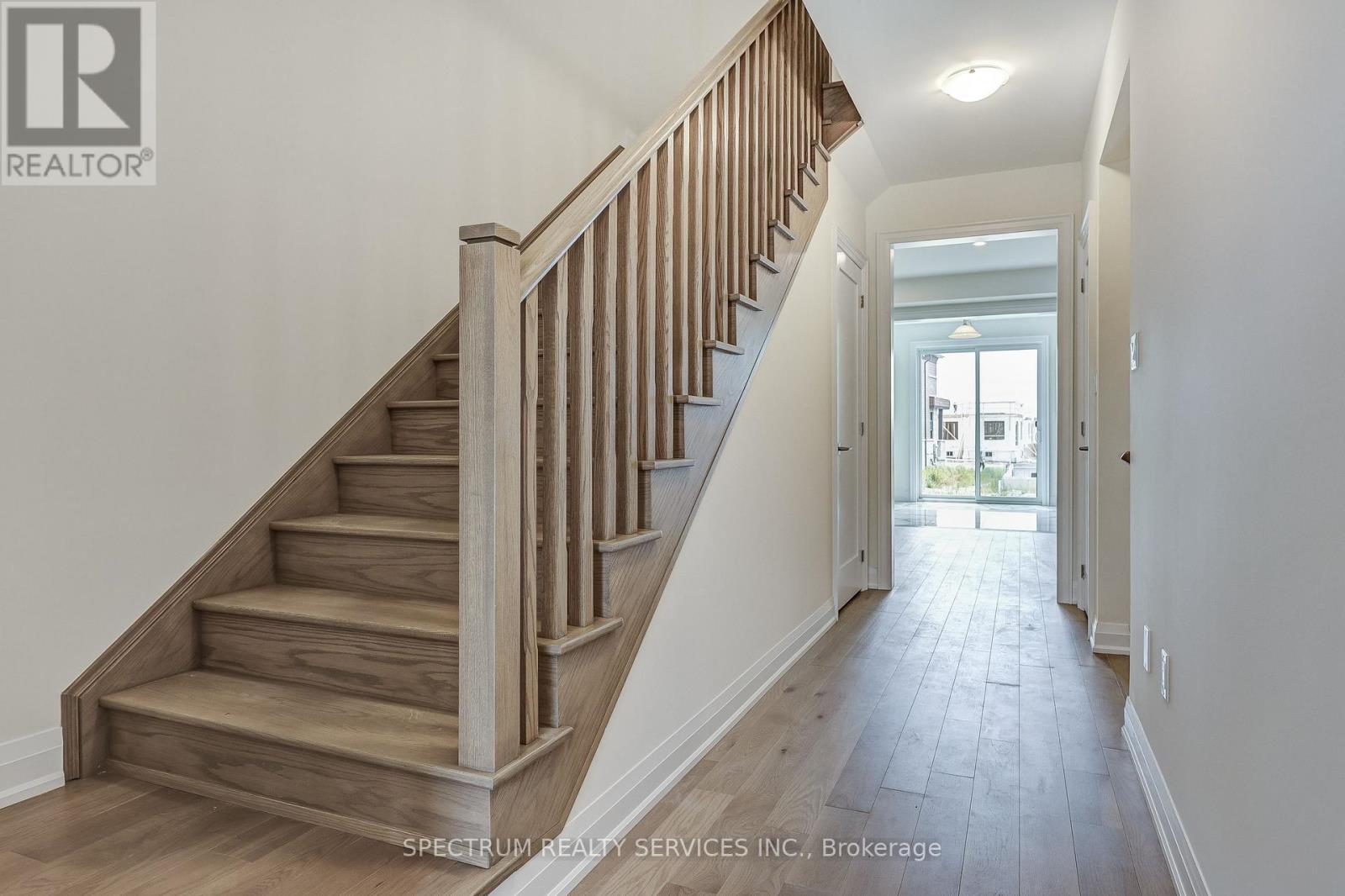 172 ADARIO CRESCENT - 6