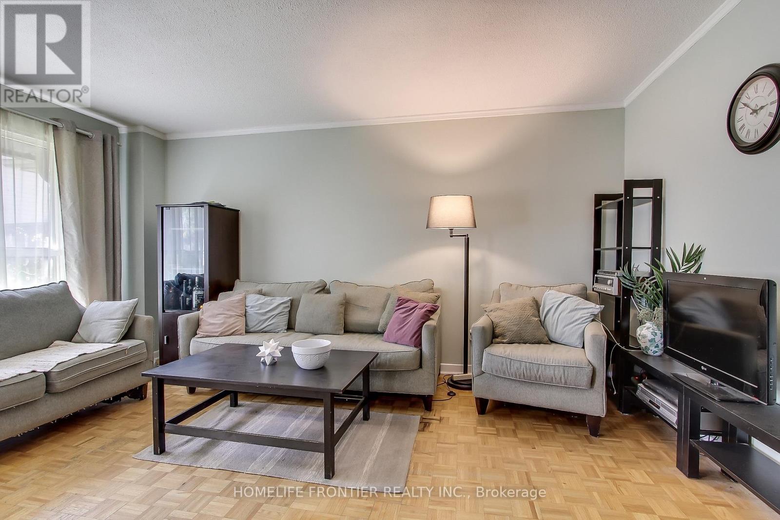 5 PENWICK CRESCENT - 11