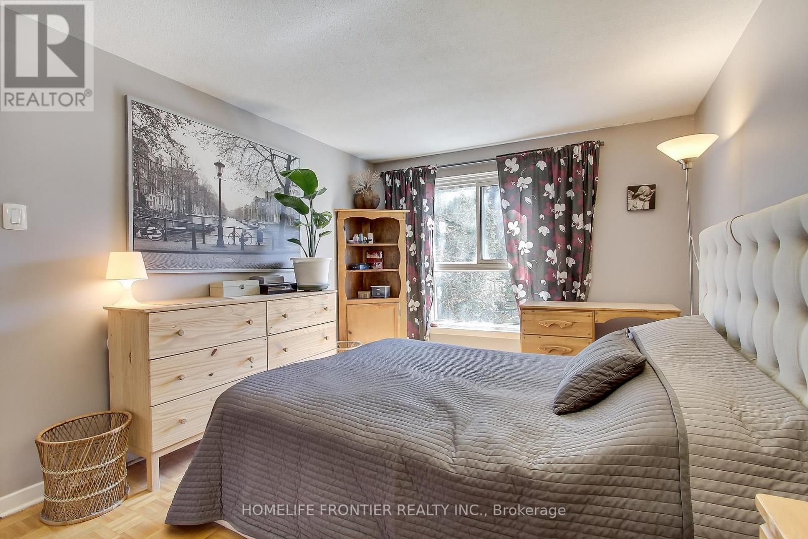 5 PENWICK CRESCENT - 14
