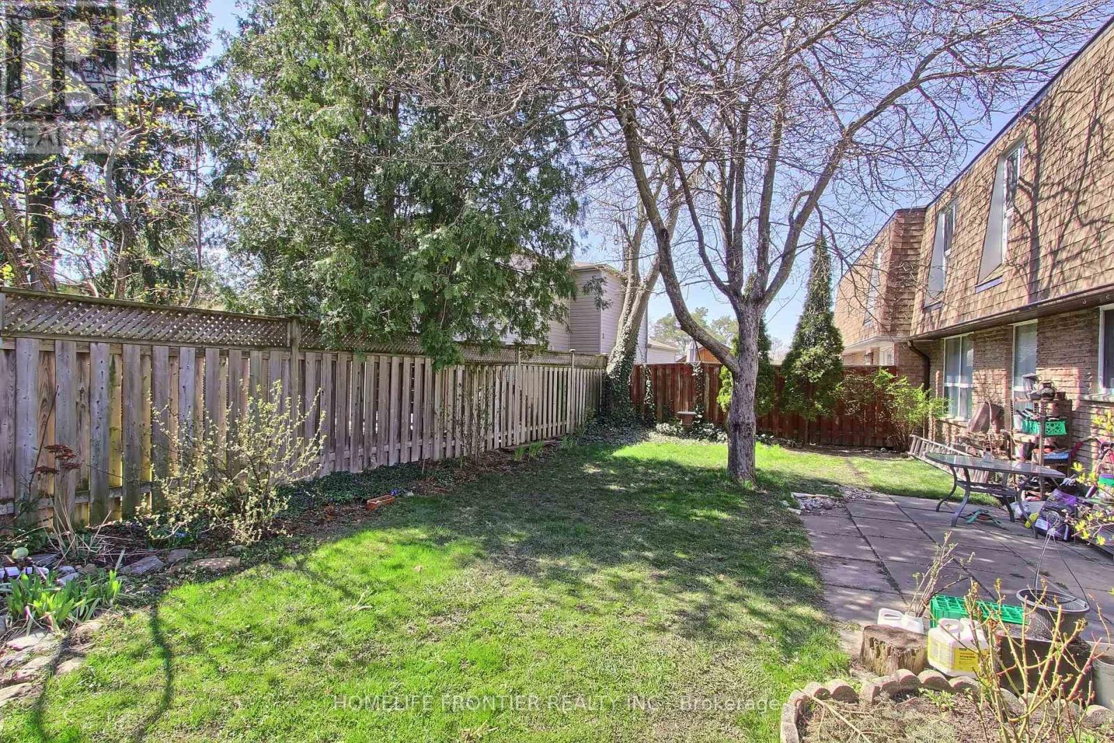 5 PENWICK CRESCENT - 26