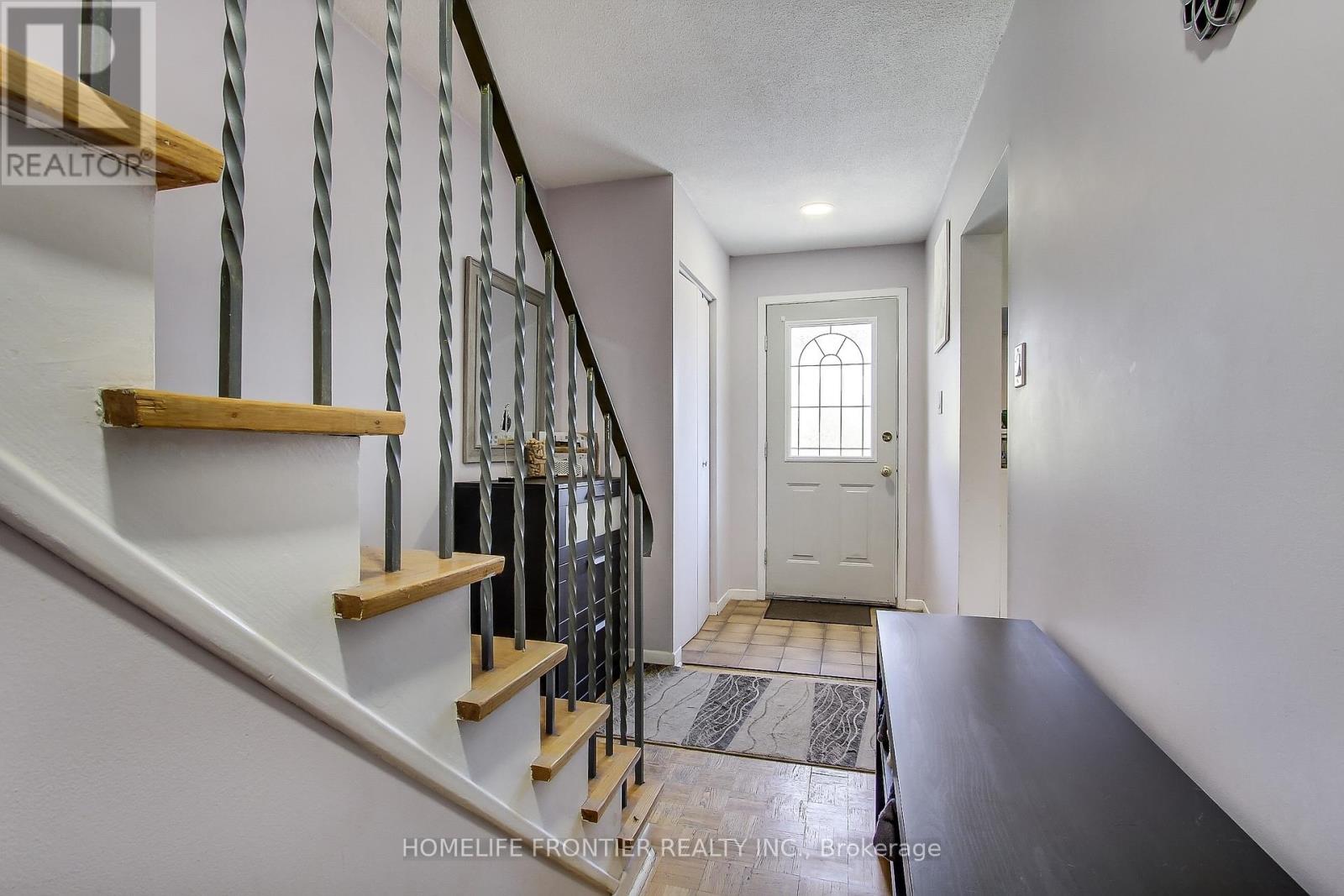 5 PENWICK CRESCENT - 4