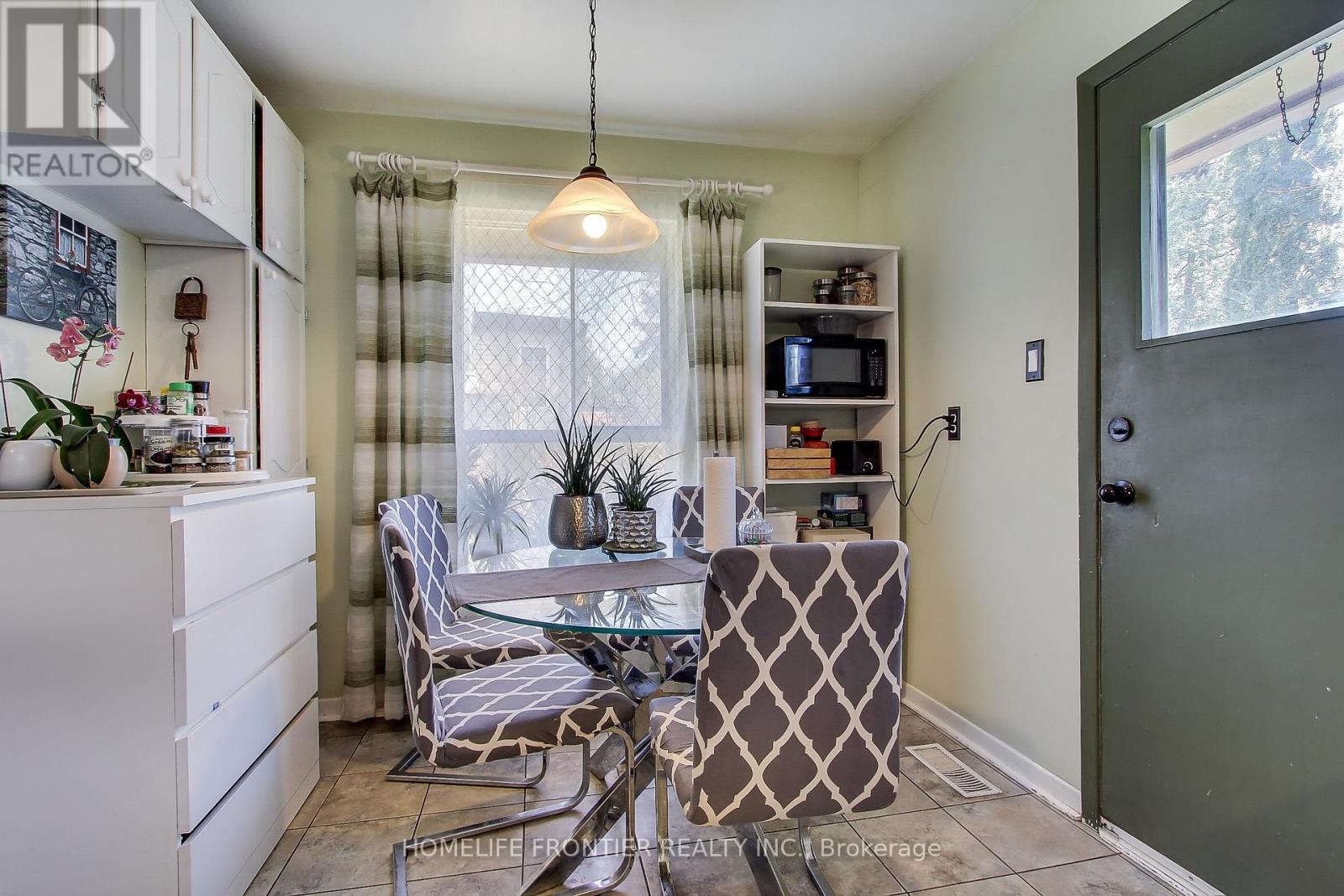 5 PENWICK CRESCENT - 7