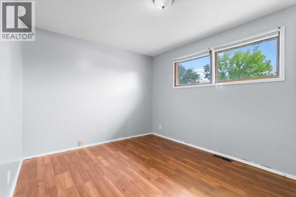 4638 50 Avenue — photo 12