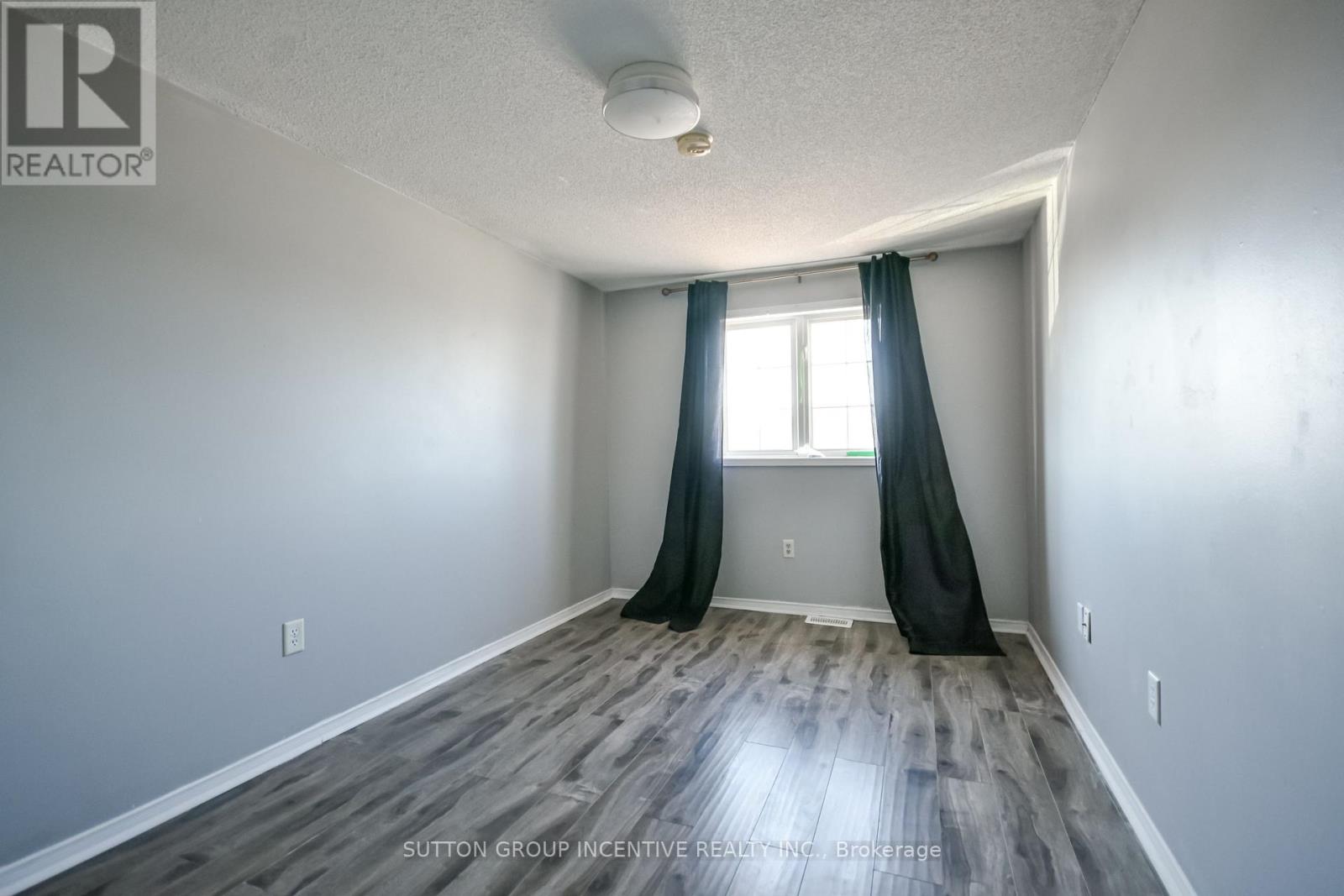 256 DUNSMORE LANE - 24