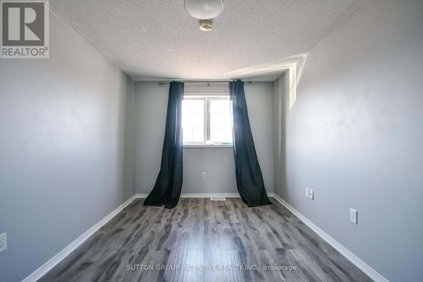 256 DUNSMORE LANE - 25