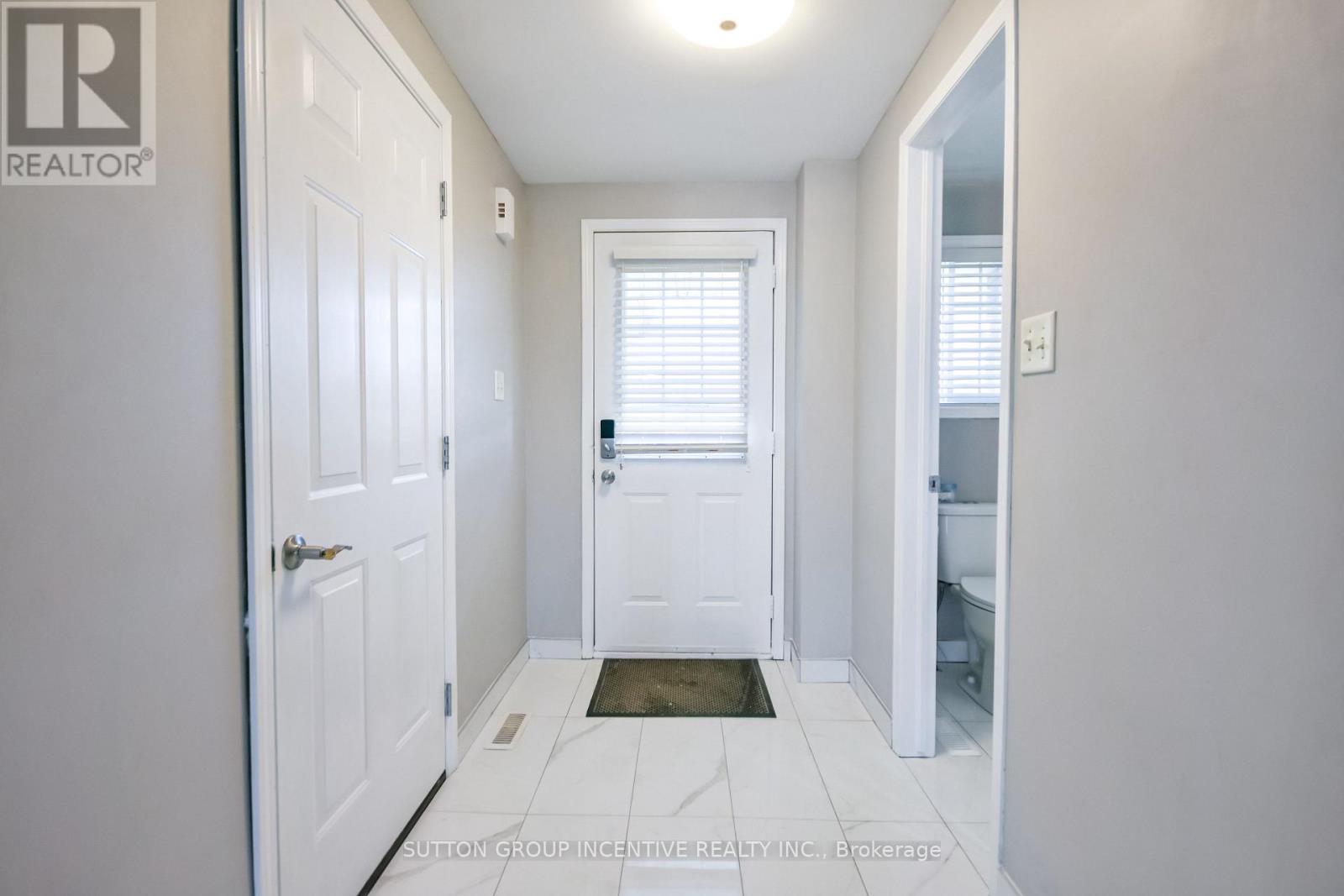 256 DUNSMORE LANE - 4