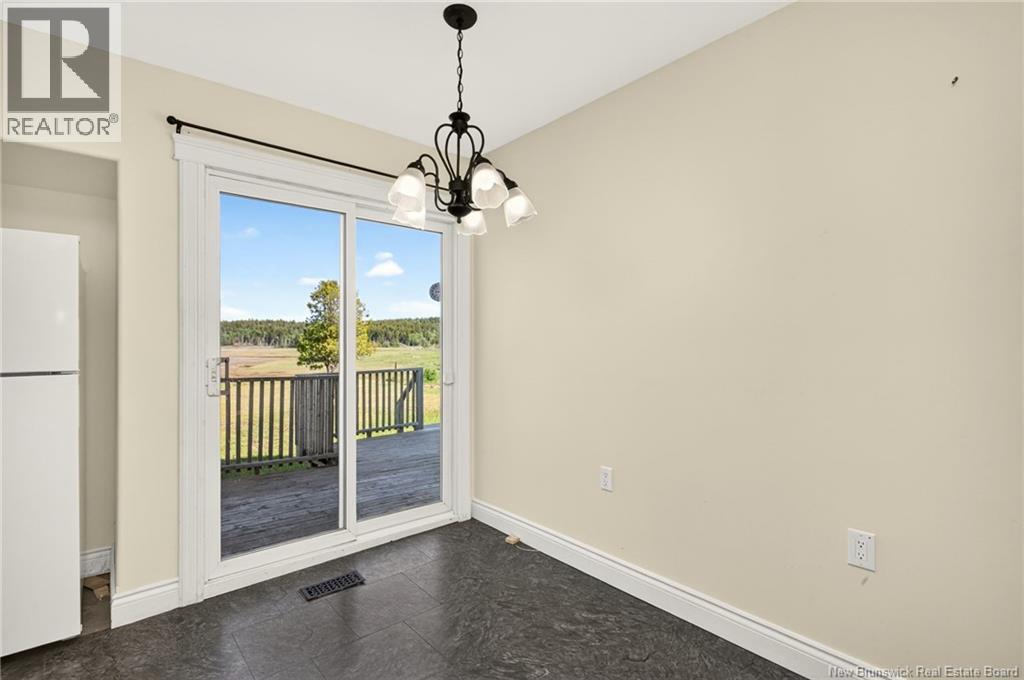 6 Crow Island Road - Image 9