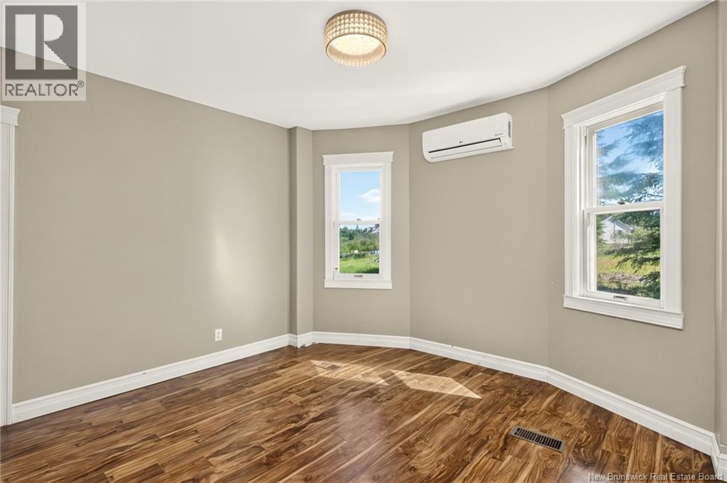 6 Crow Island Road - 13