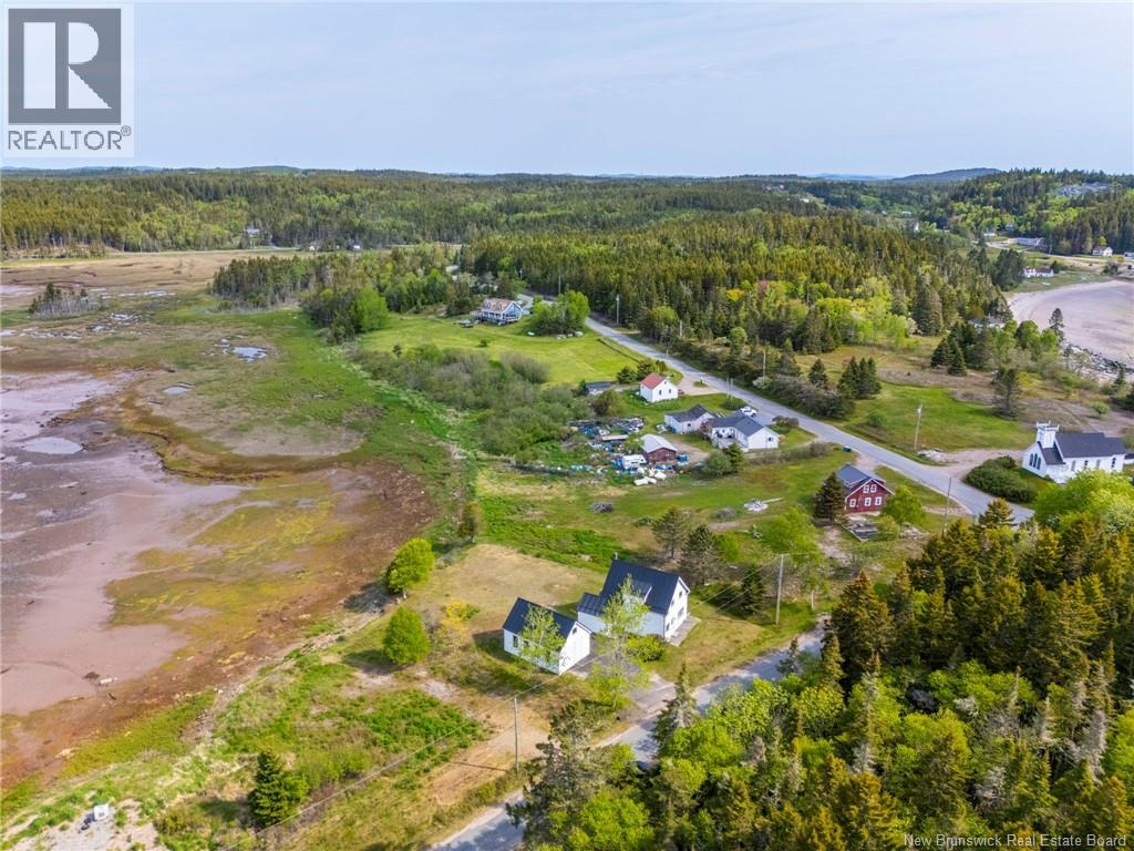 6 Crow Island Road - Image 40