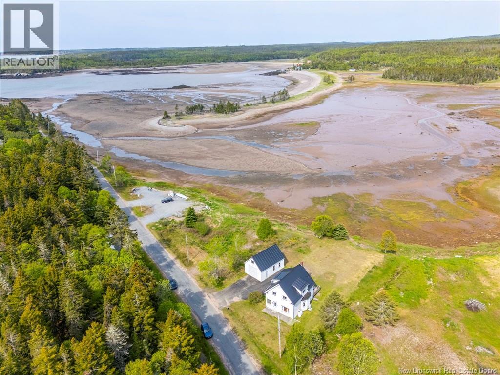 6 Crow Island Road - 41
