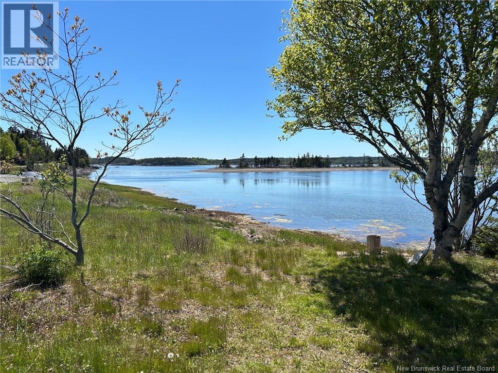 6 Crow Island Road - 47