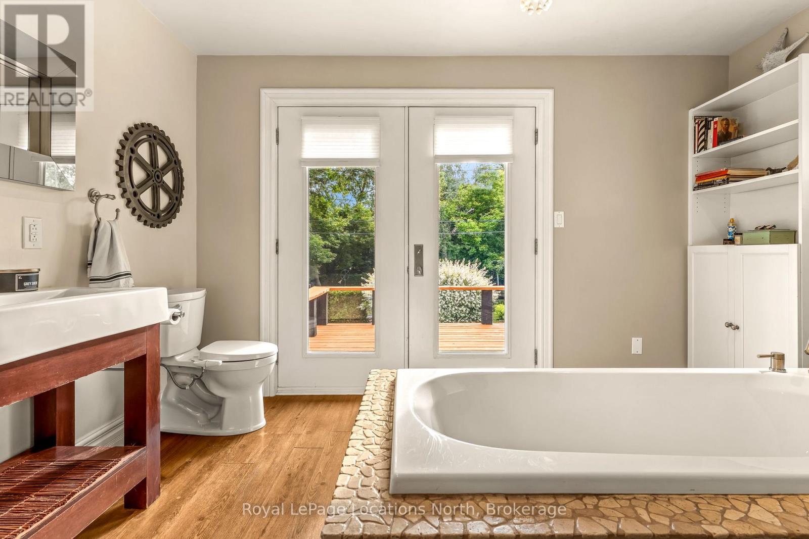 10 PARK ROAD - Image 19
