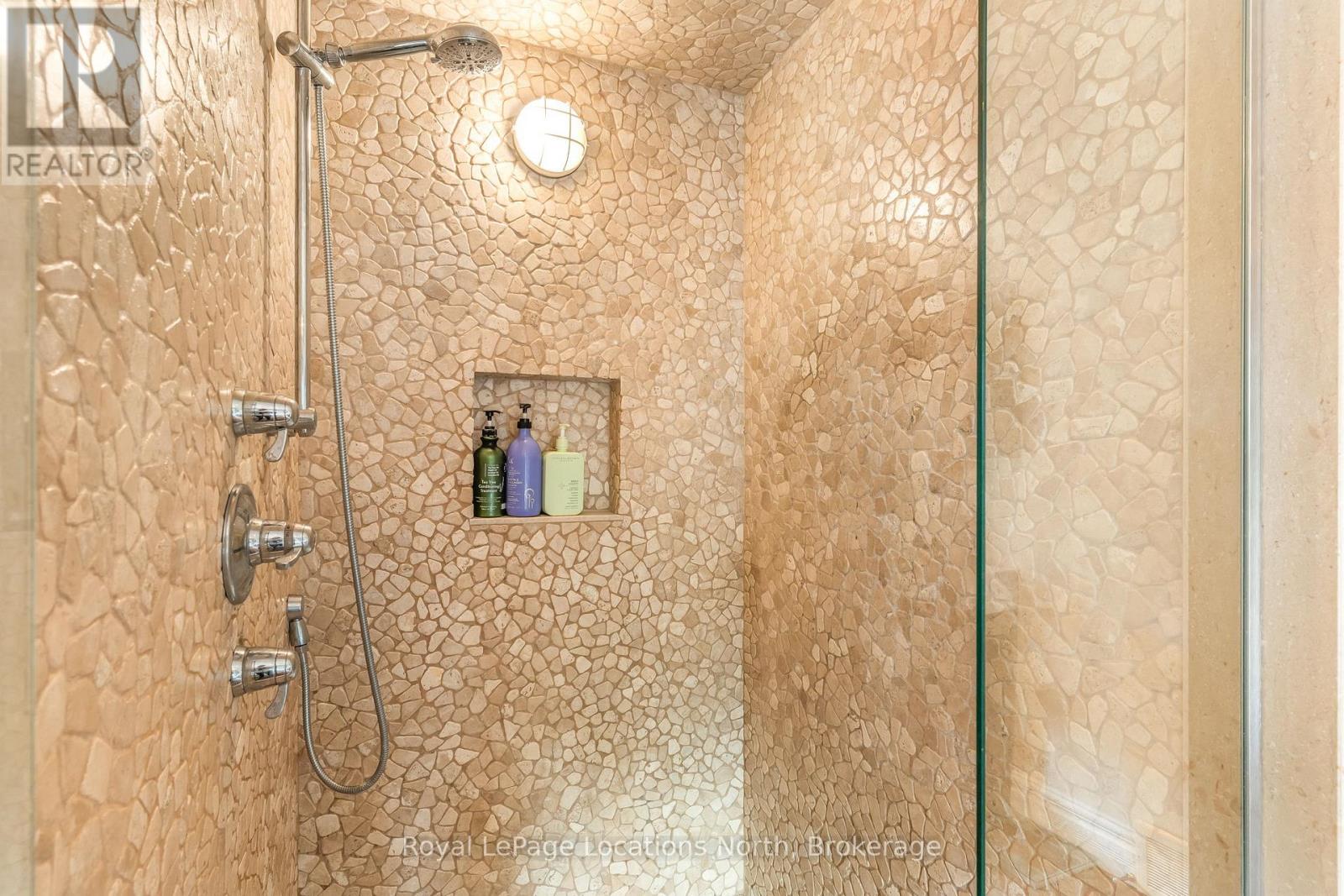 10 PARK ROAD - Image 21
