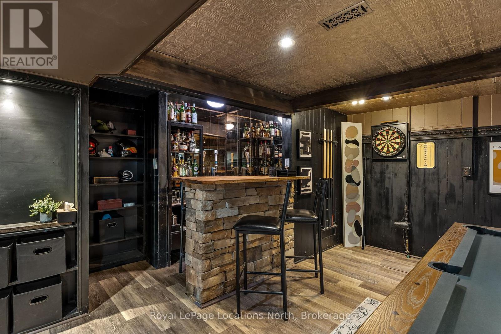 10 PARK ROAD - Image 32