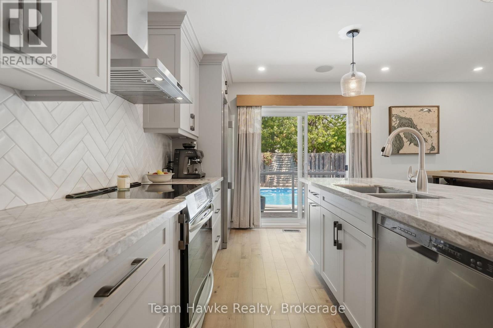 3 SHEPPARD DRIVE - 10