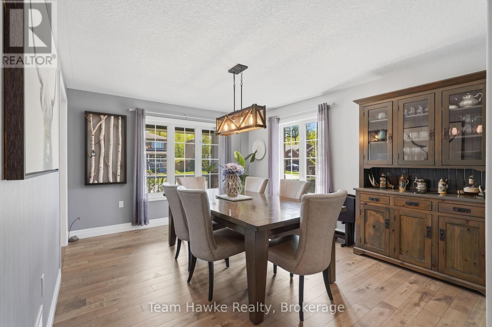 3 SHEPPARD DRIVE - 18