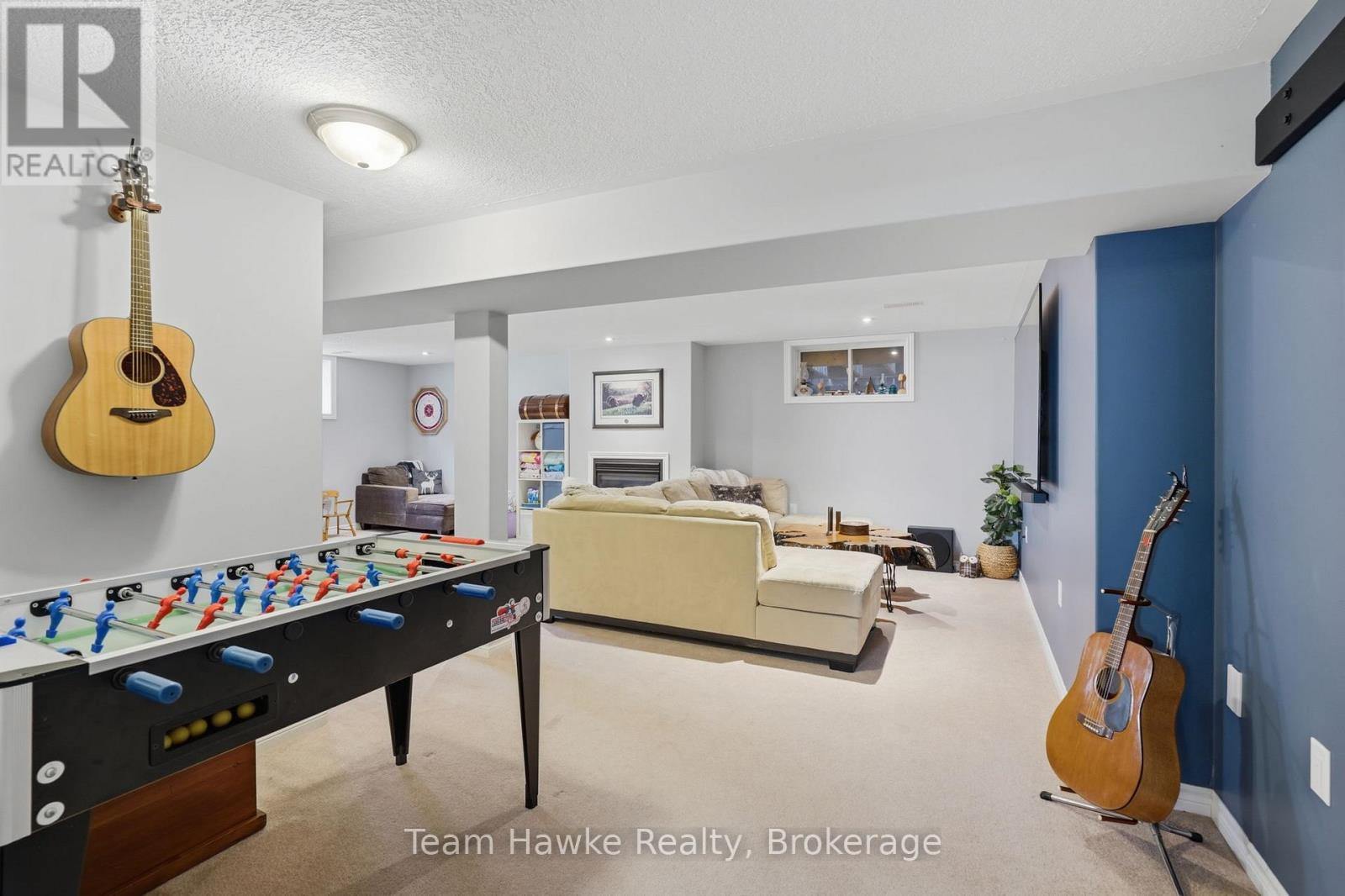 3 SHEPPARD DRIVE - 31