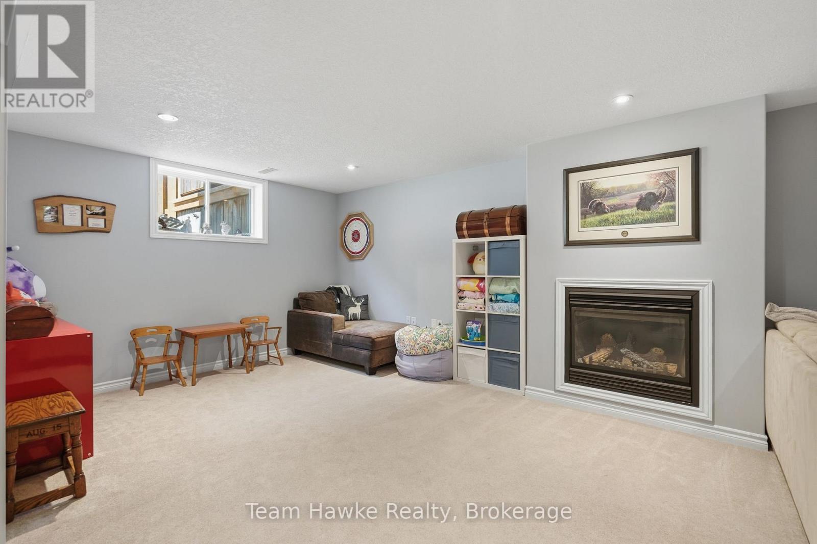 3 SHEPPARD DRIVE - 33