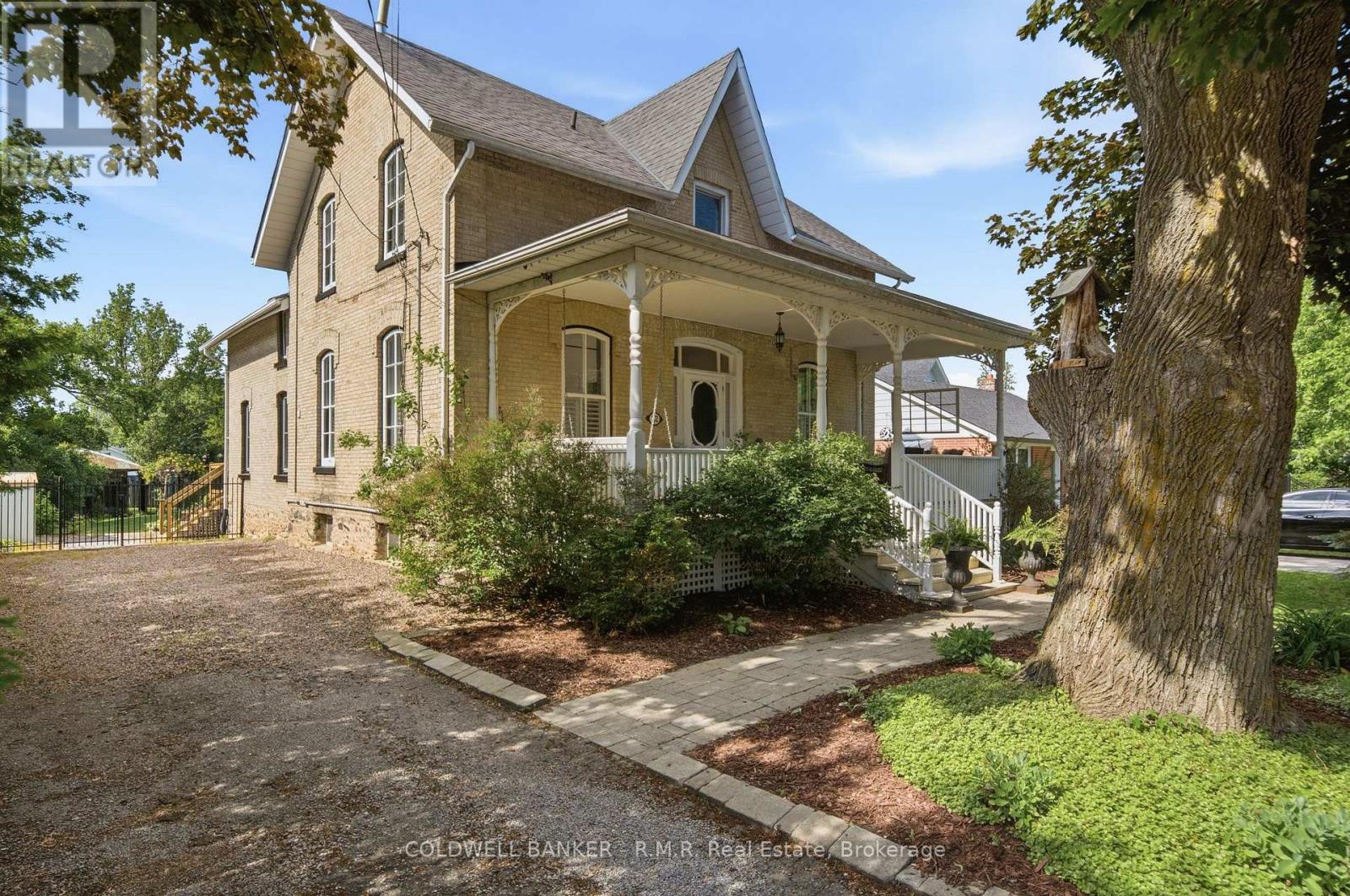 22 ELGIN STREET - 2