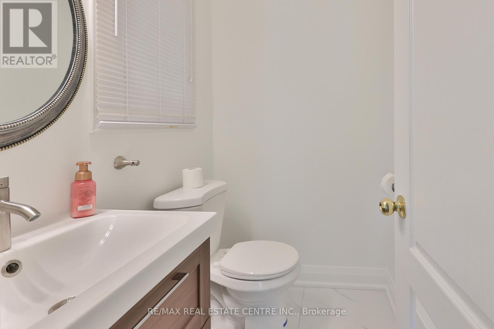 3826 FOREST BLUFF CRESCENT - 22