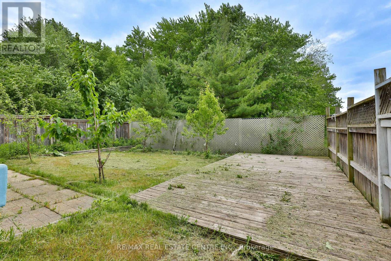 3826 FOREST BLUFF CRESCENT - 40