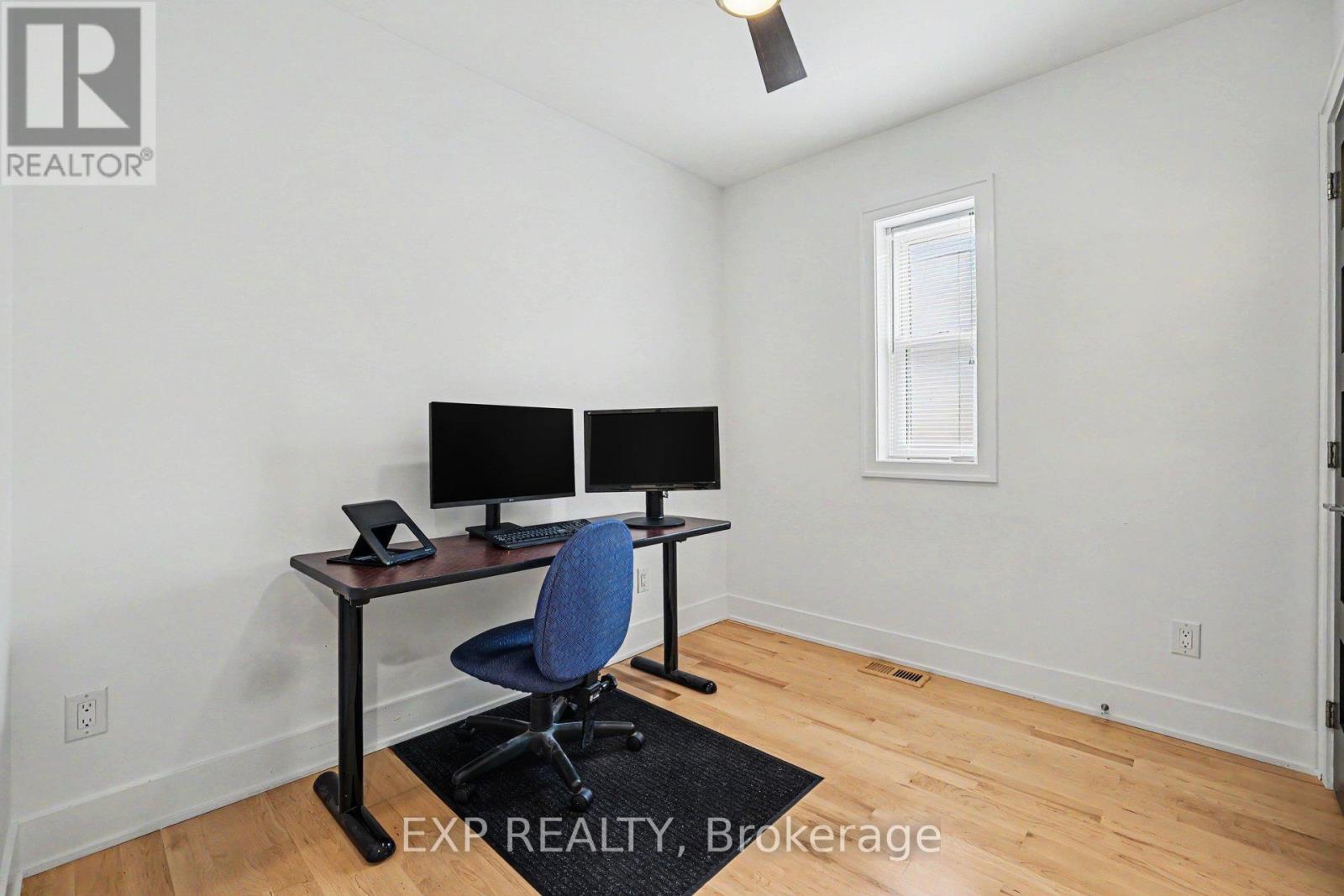 62 YOUNG STREET - 29