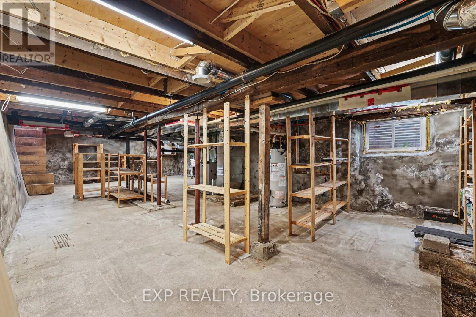 62 YOUNG STREET - 35