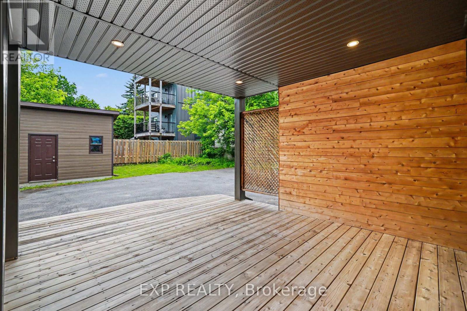 62 YOUNG STREET - 37