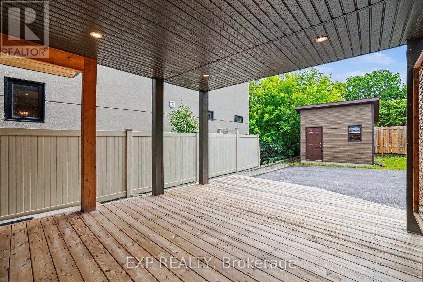 62 YOUNG STREET - 38