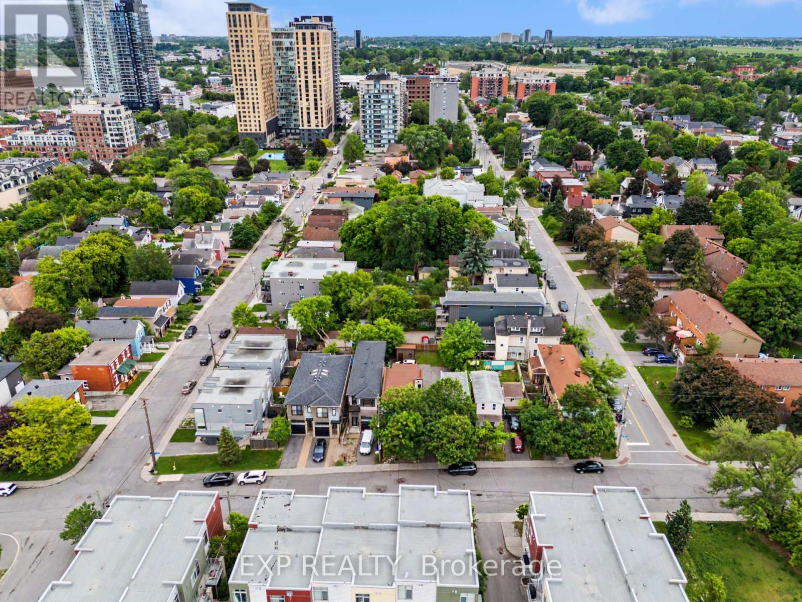 62 YOUNG STREET - 44