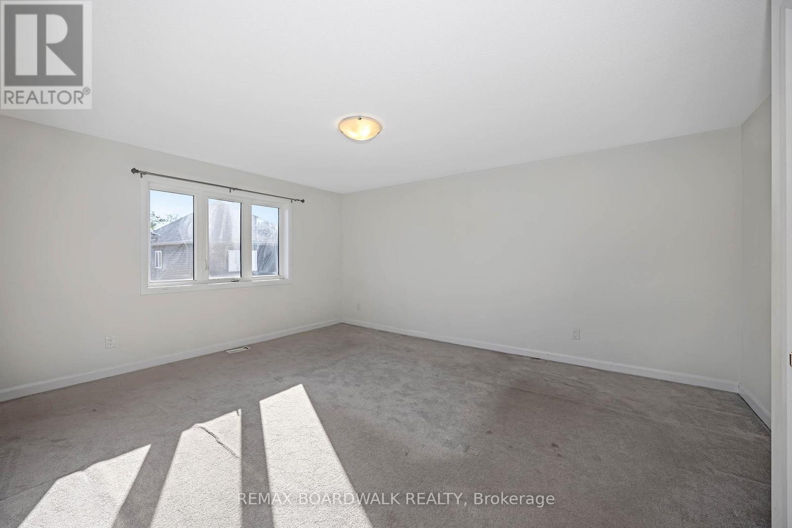 3 Bed, 3 Bath House for Sale in Ottawa – 2063 CALTRA CRESCENT, Ottawa – MLS# X13455656 - Image 20