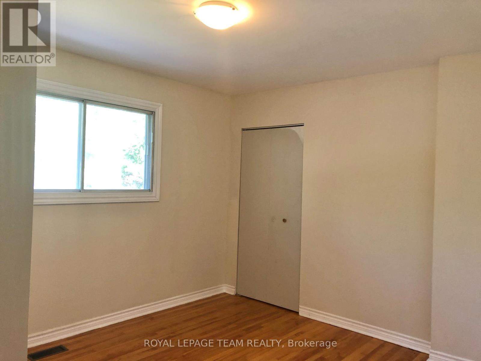 6 Bed, 2 Bath House for Sale in Ottawa – 1 & 2 – 1627 CHAUCER AVENUE, Ottawa – MLS# X13455870 - Image 10