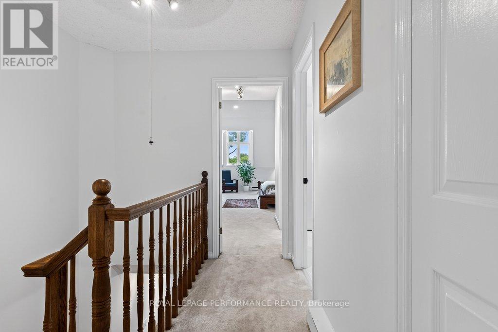 2 Bed, 2 Bath House for Sale in Ottawa – 5 – 255 CATHCART STREET, Ottawa – MLS# X13455910 - Image 23