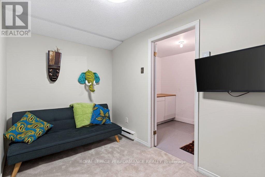 2 Bed, 2 Bath House for Sale in Ottawa – 5 – 255 CATHCART STREET, Ottawa – MLS# X13455910 - Image 35