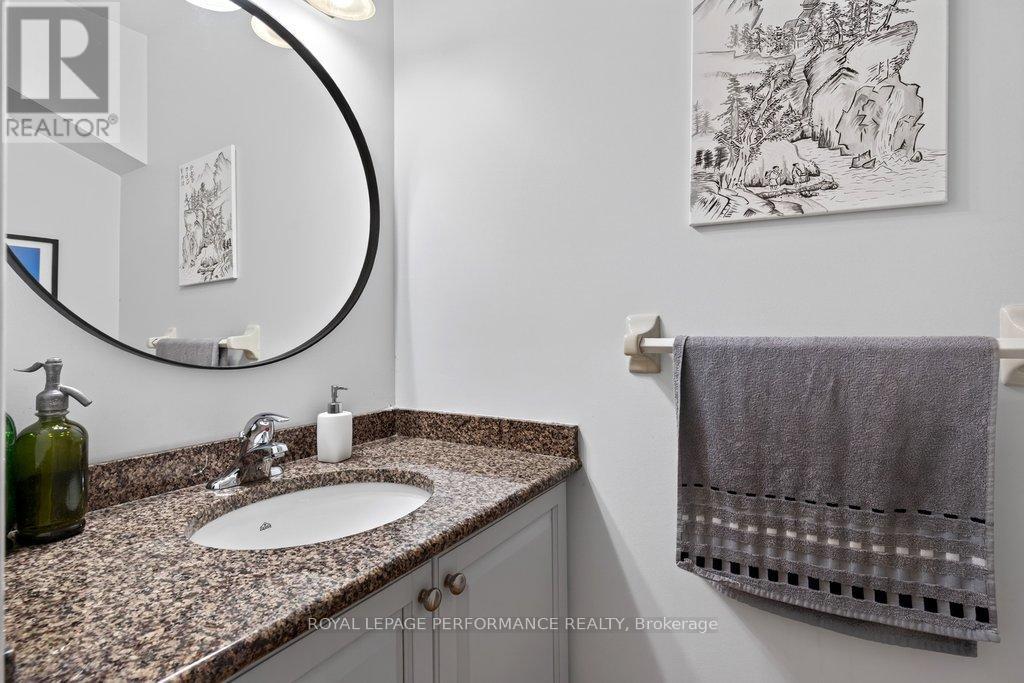 2 Bed, 2 Bath House for Sale in Ottawa – 5 – 255 CATHCART STREET, Ottawa – MLS# X13455910 - Image 36