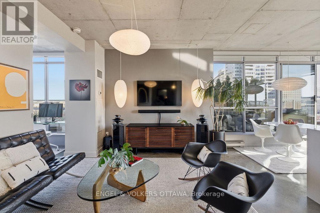 #1107 180 YORK STREET - 12