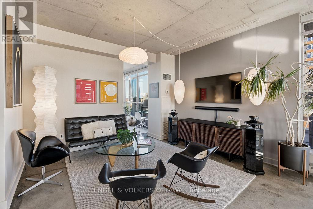 #1107 180 YORK STREET - 14