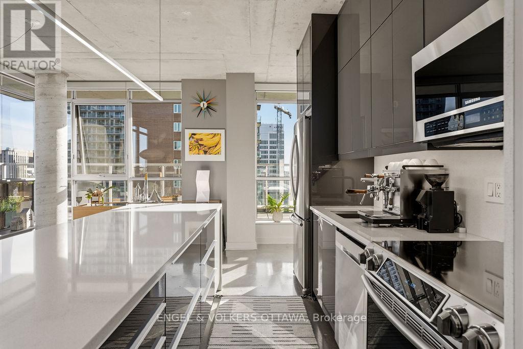 #1107 180 YORK STREET - 6