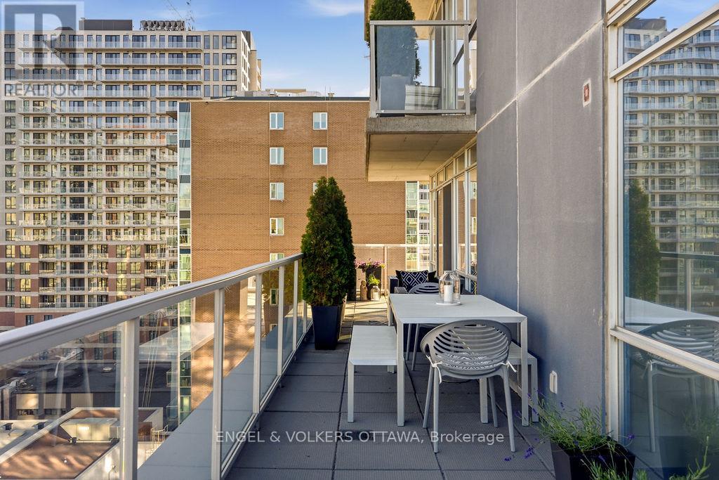 #1107 180 YORK STREET - 9