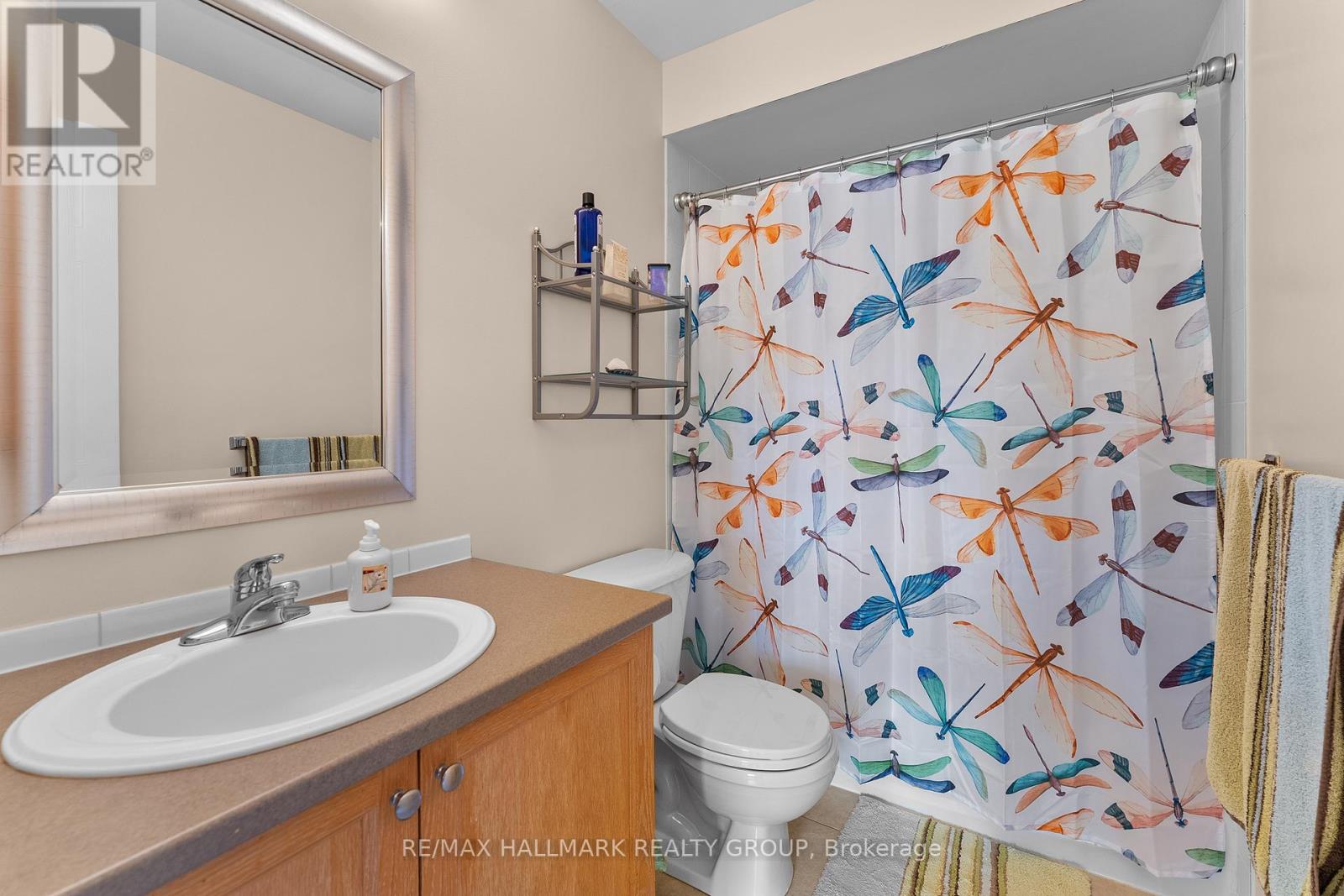 3 Bed, 3 Bath House for Rent in Ottawa – 2250 SILVERADO CRESCENT, Ottawa – MLS# X13456044 - Image 18