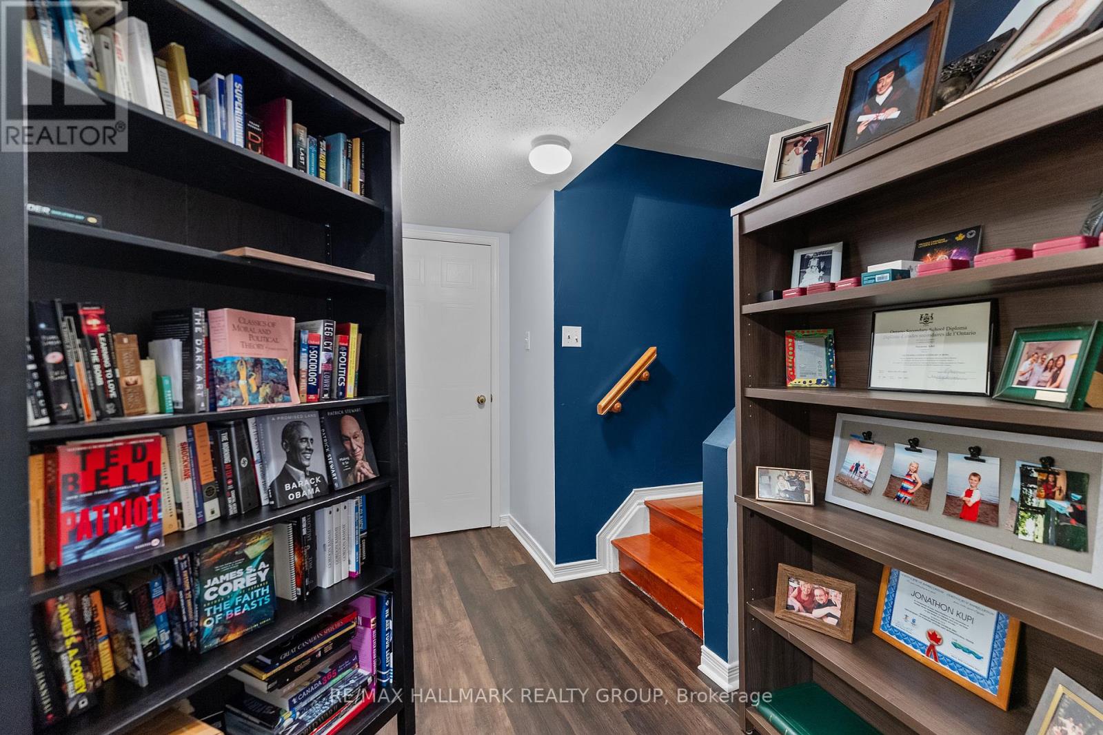 3 Bed, 3 Bath House for Rent in Ottawa – 2250 SILVERADO CRESCENT, Ottawa – MLS# X13456044 - Image 19