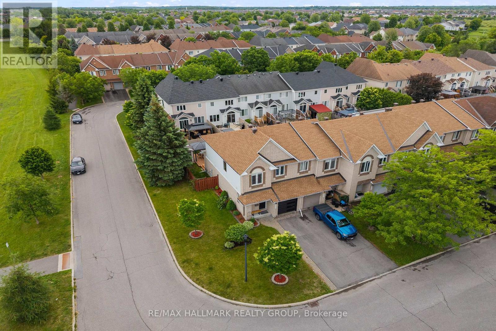 3 Bed, 3 Bath House for Rent in Ottawa – 2250 SILVERADO CRESCENT, Ottawa – MLS# X13456044 - Image 27