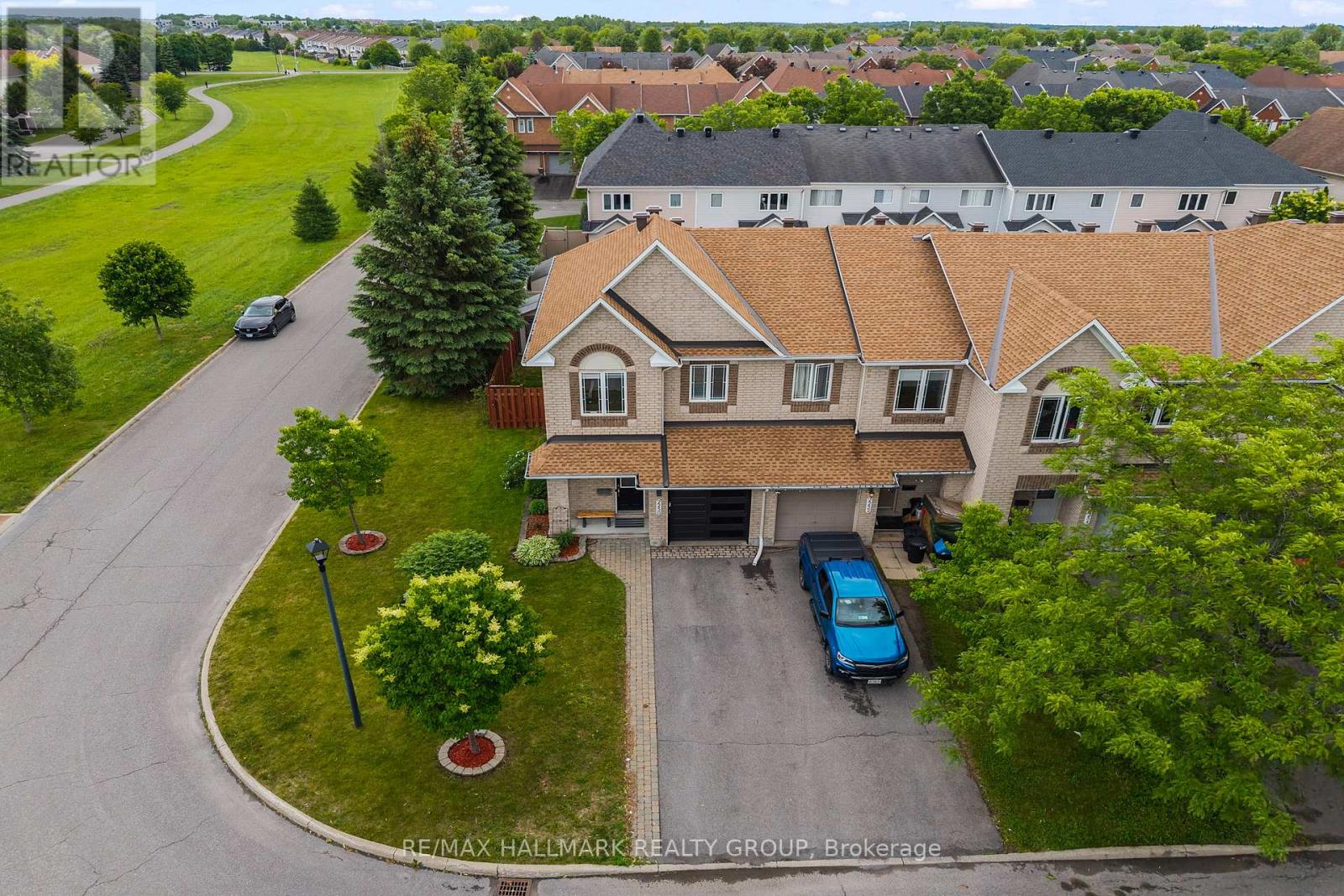 3 Bed, 3 Bath House for Rent in Ottawa – 2250 SILVERADO CRESCENT, Ottawa – MLS# X13456044 - Image 29