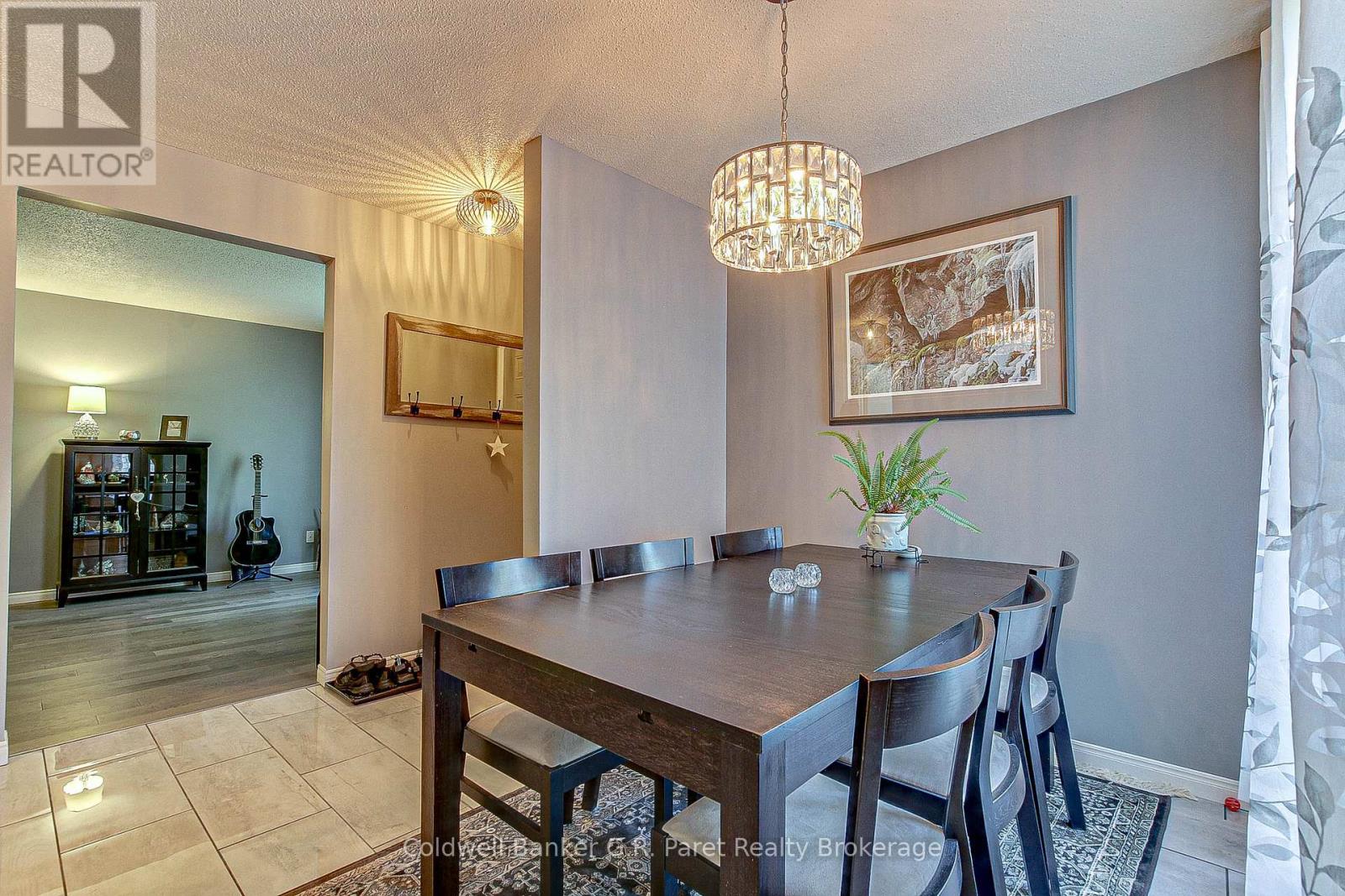 #15 1 LAMERS COURT - 9