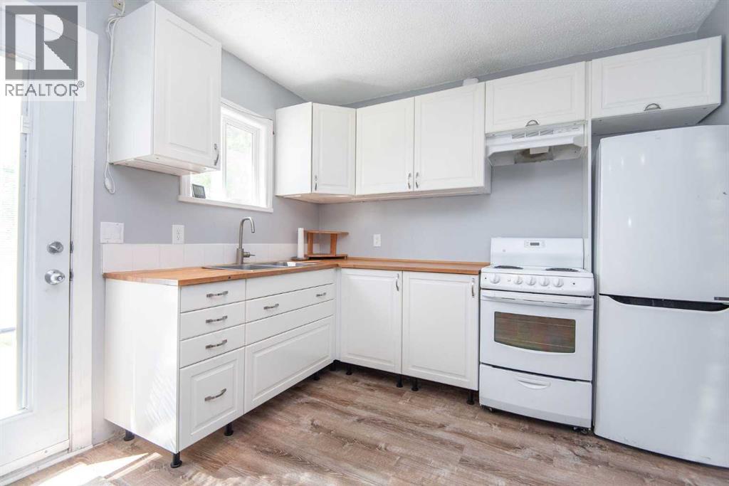 4211 51A Street — photo 10