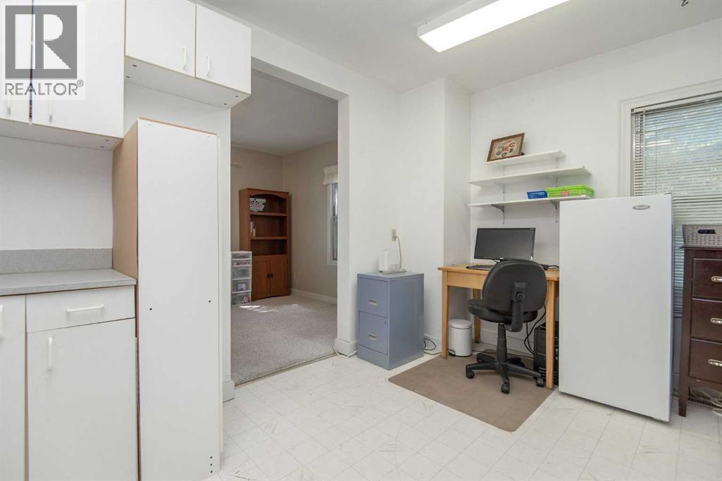 Laundry/Kitchenette