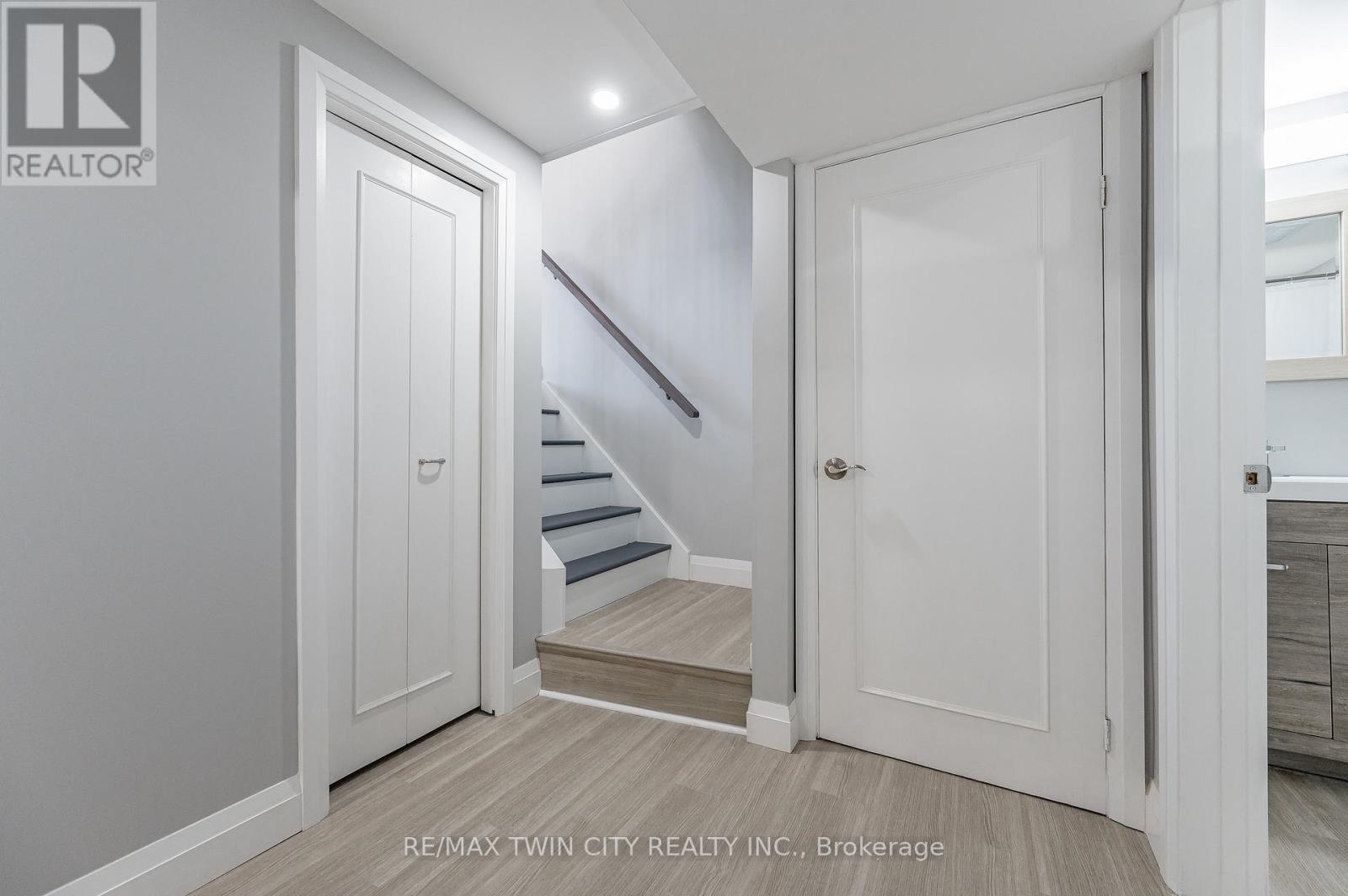 34 BRADLEY DRIVE - 22