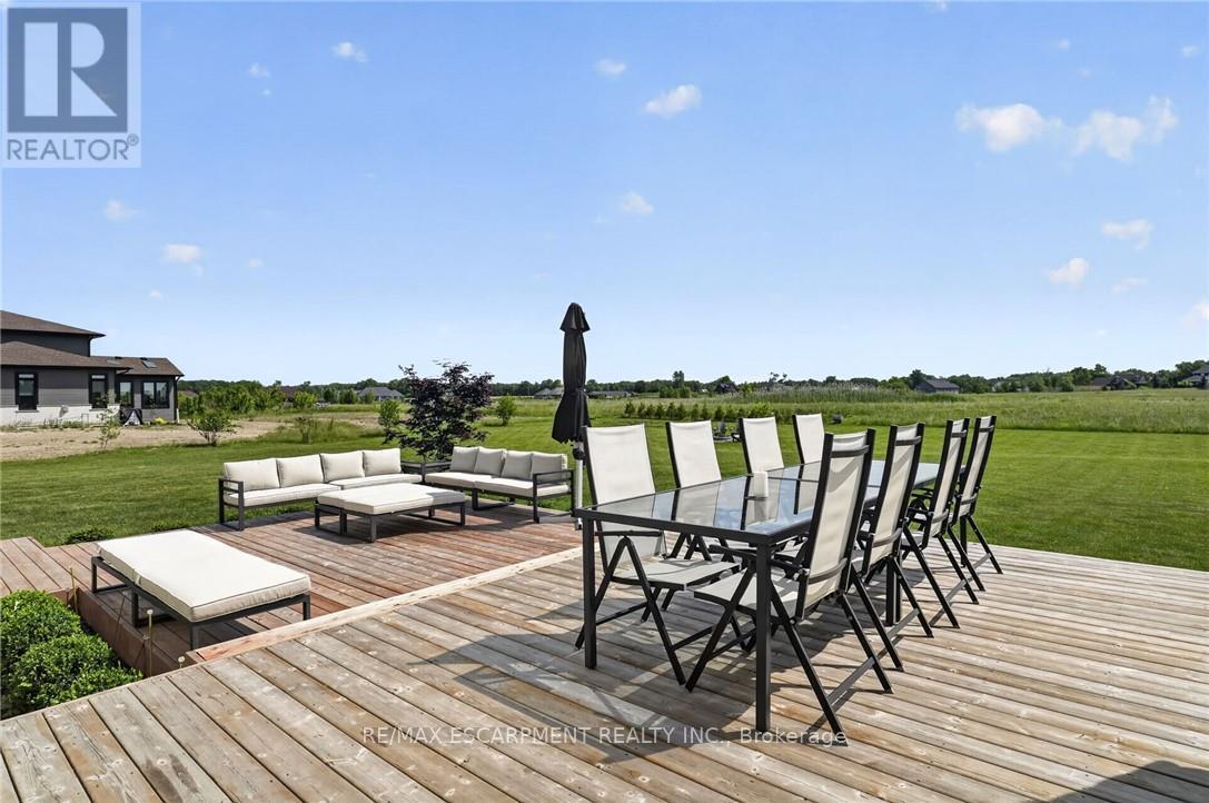 195 VICTORIA AVENUE - 44