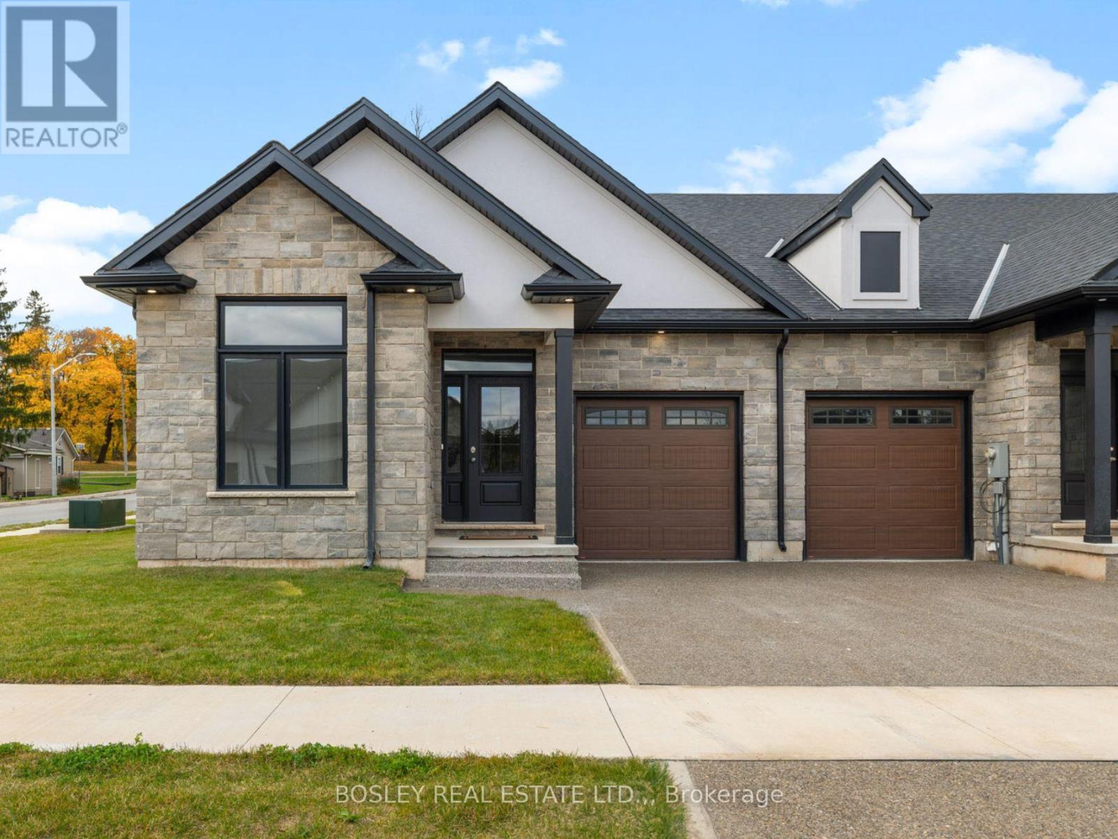 526 ROYAL RIDGE DRIVE - 1