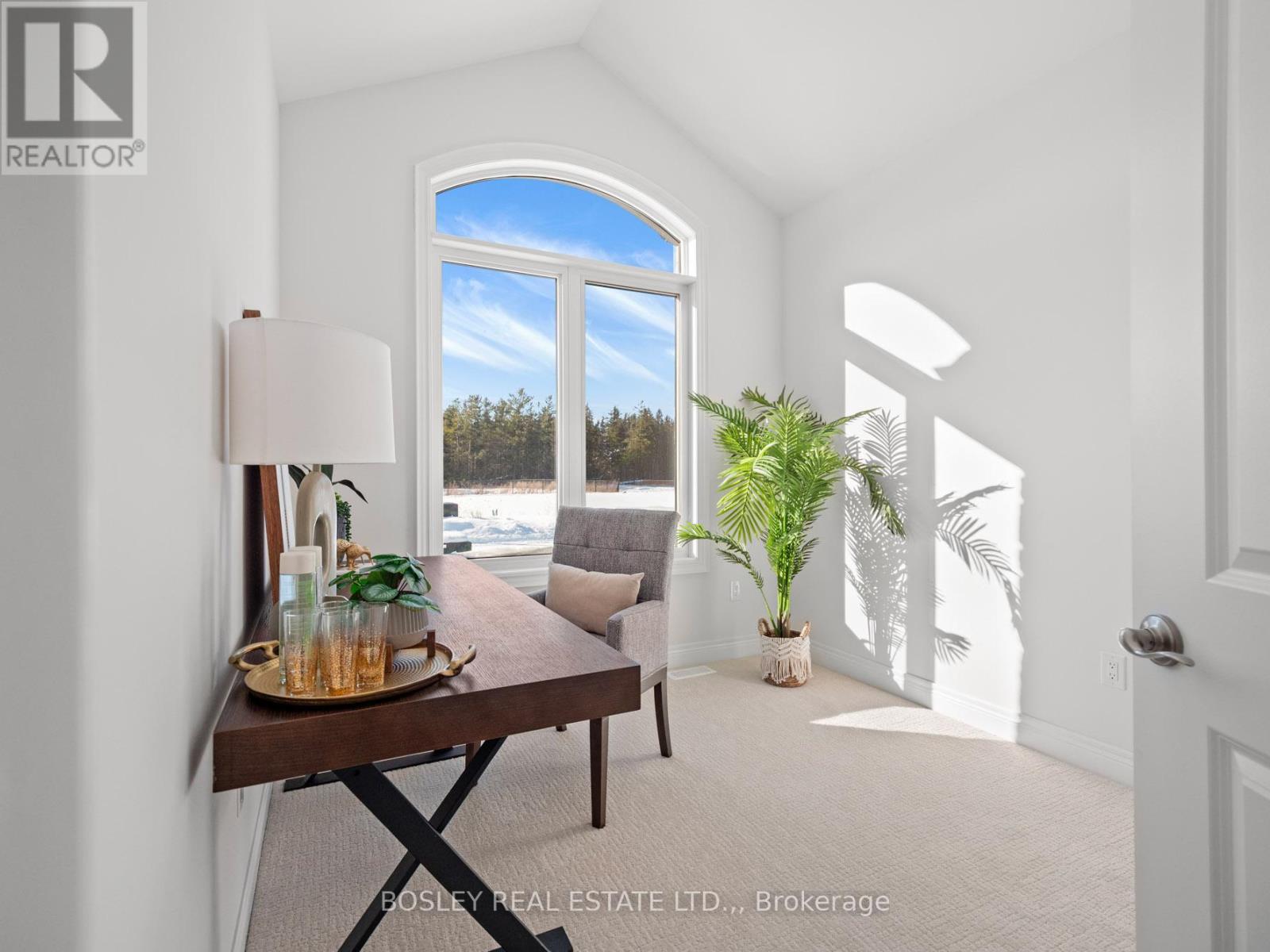 526 ROYAL RIDGE DRIVE - 4